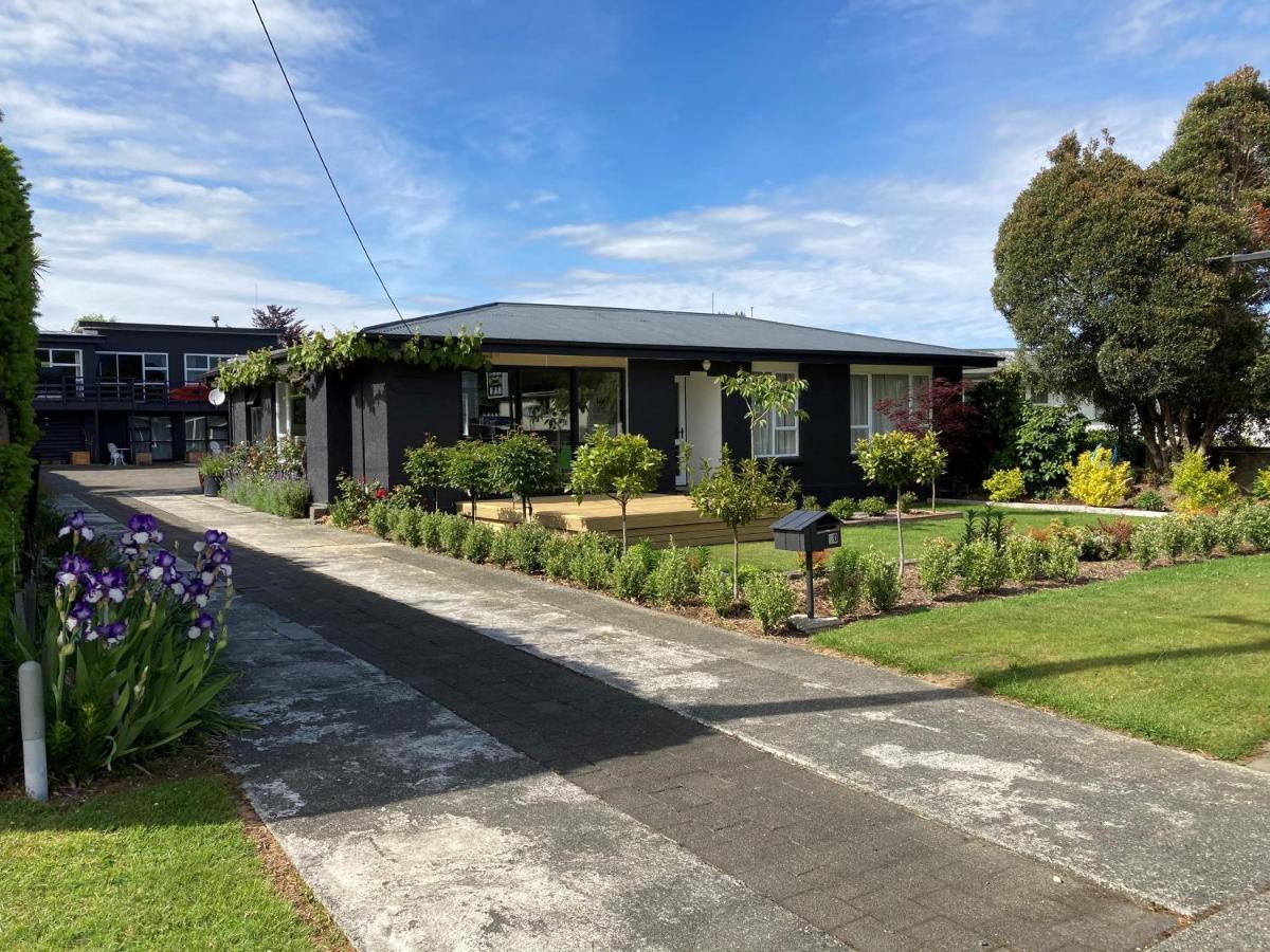 Bed and Breakfast Shakespeare House Te Anau Exteriér fotografie