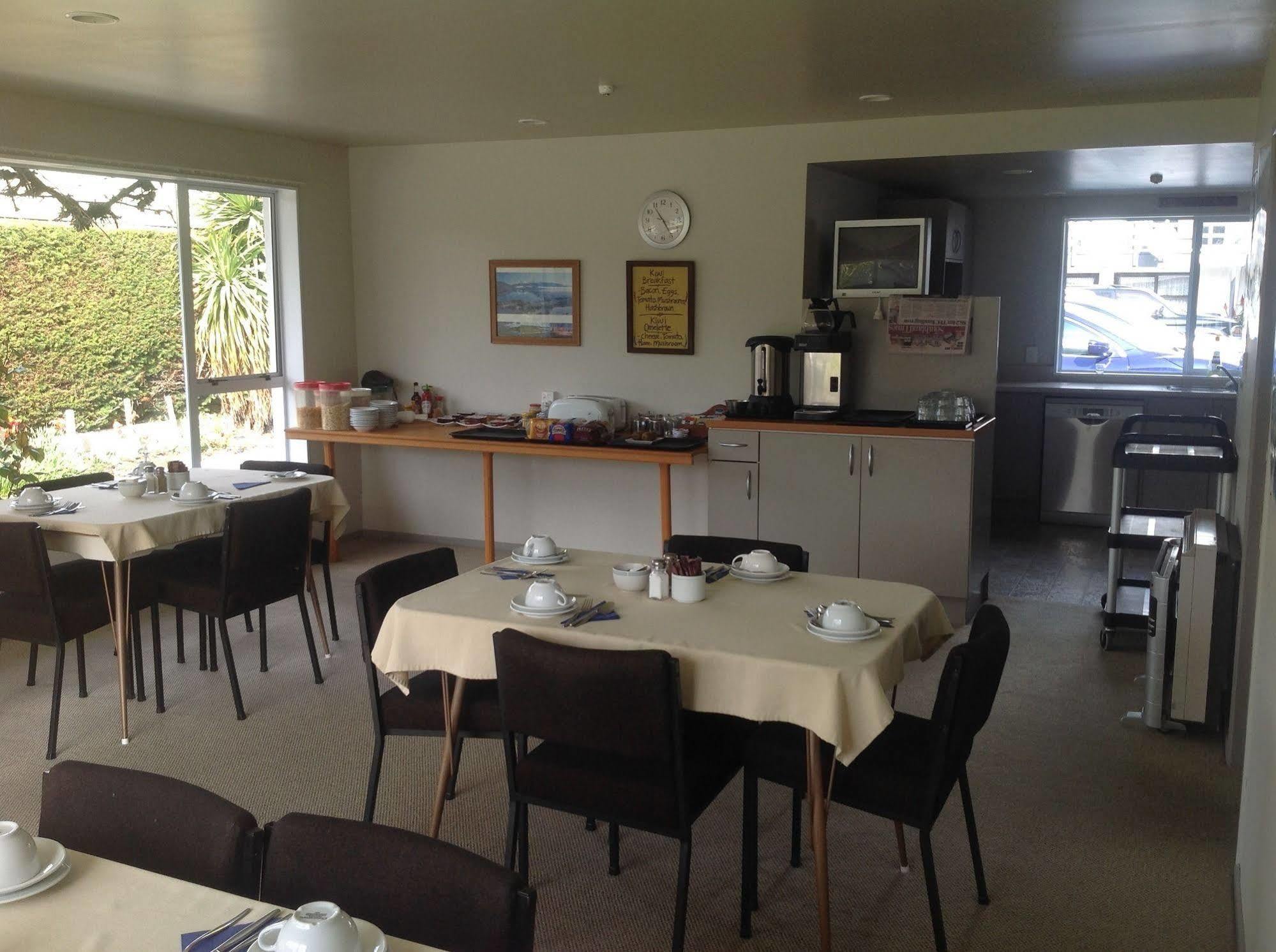 Bed and Breakfast Shakespeare House Te Anau Exteriér fotografie